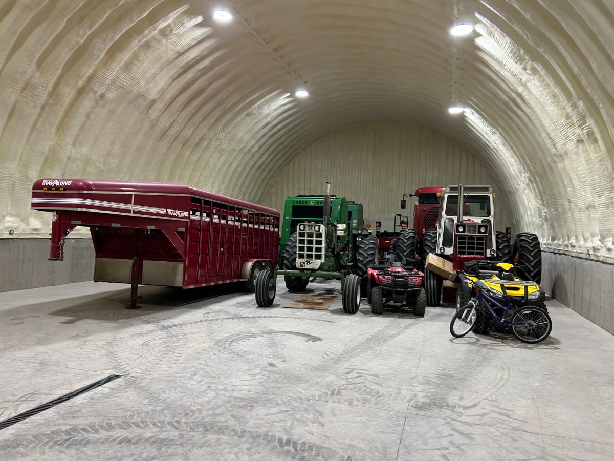 Q Series wide span equipment storage building